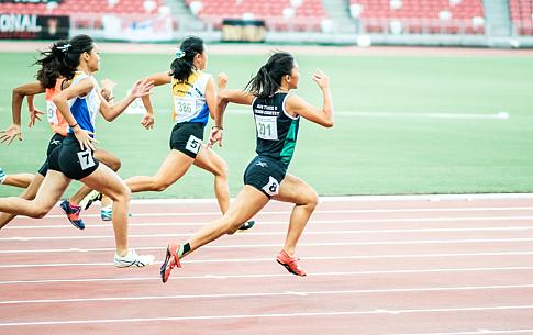 Topsporters poetsen meer, maar hebben slechtere tanden